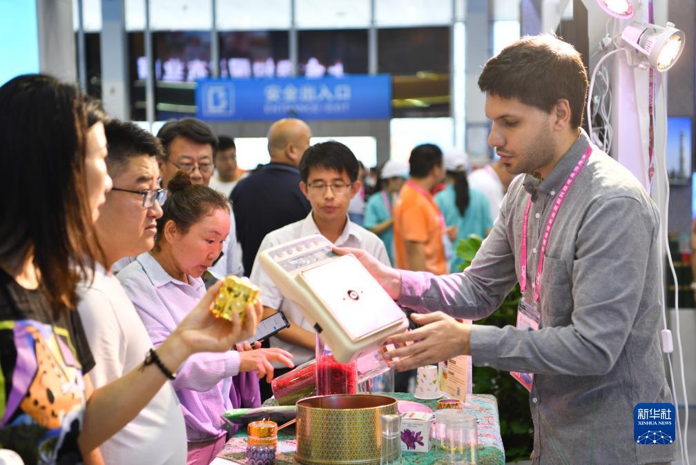 葡萄游戏厅下载